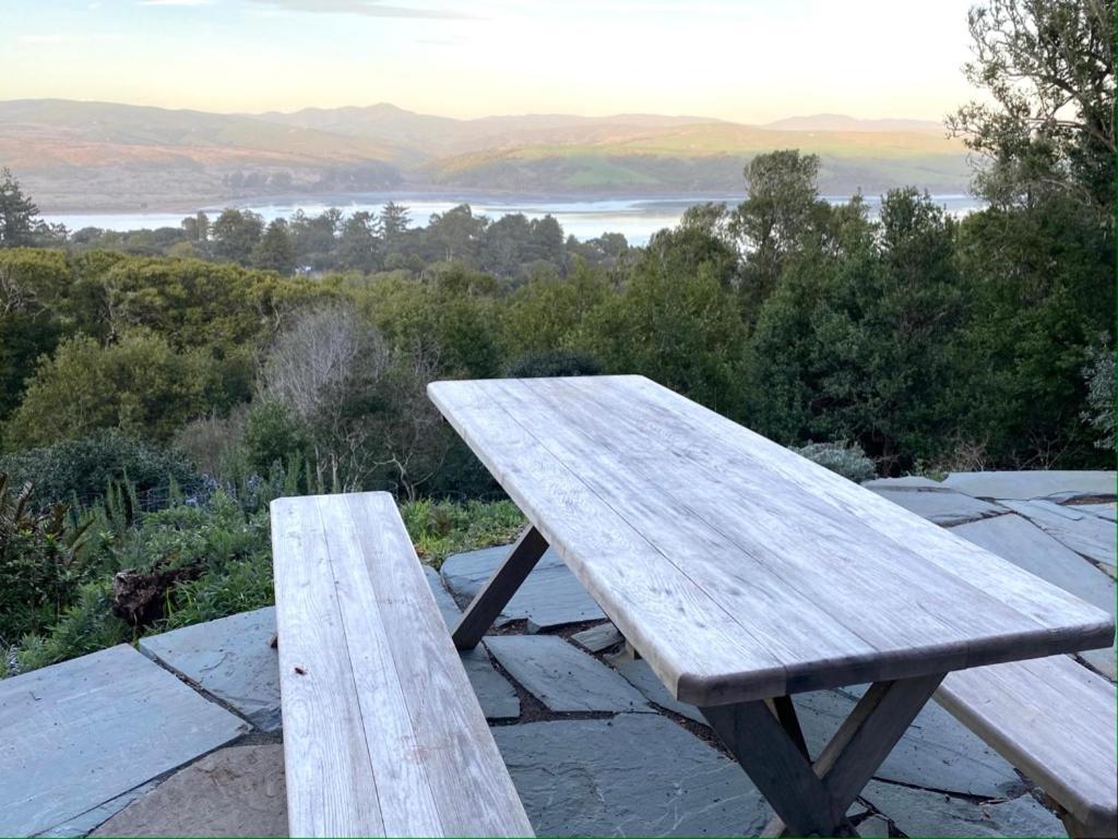 Modern Home With Panoramic Views And Centrally Located In Point Reyes National Park Inverness Exterior foto